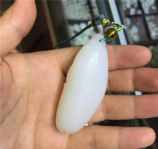 和田玉里顶级山料是什么行情?这种料30万一公斤也很难买到