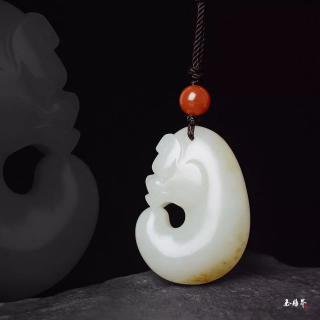 和田玉皮色那么美,为何还要雕?