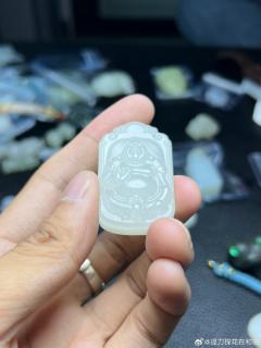 白冰佛公牌吊坠